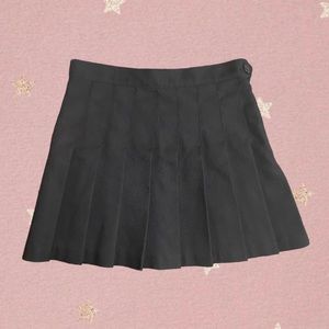 AMERICAN APPAREL BLACK MINI TENNIS SKIRT S